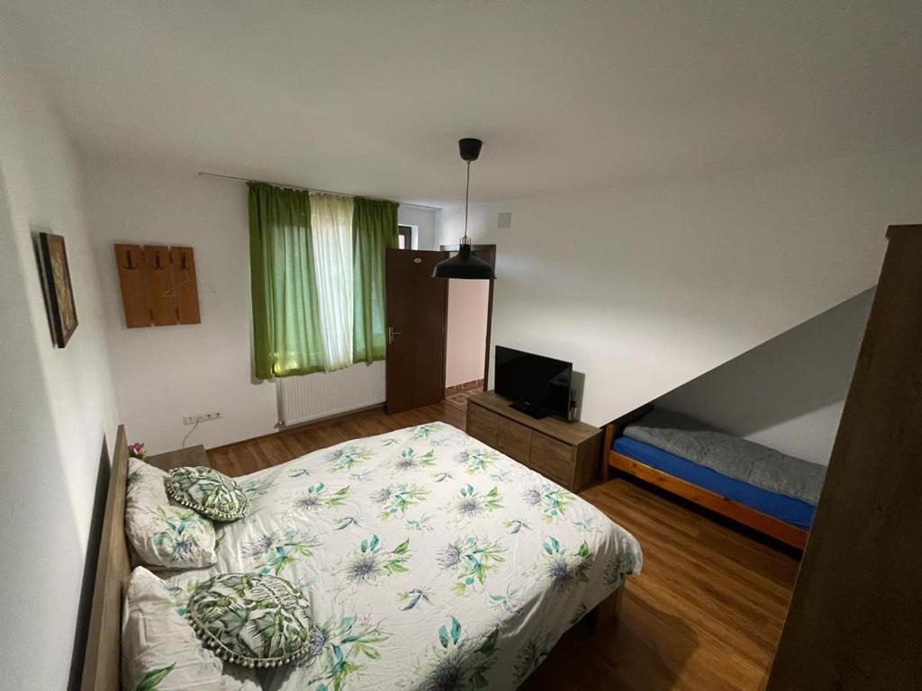 Fortress Apartments Oradea Luaran gambar